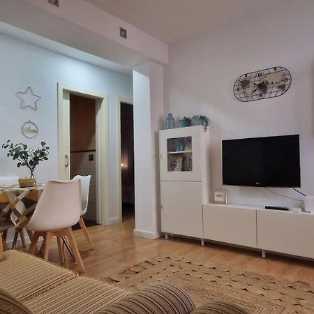 Piso Familiar Y Con Encanto Seville Luaran gambar